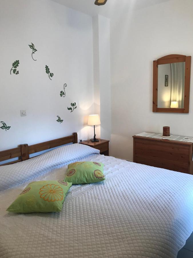 Kimata Apartments Arkasa Rum bild